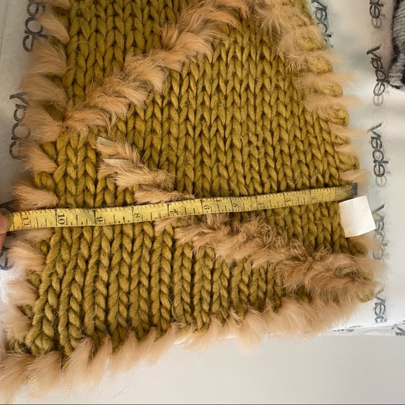 Knit Scarf Rabbit Fur Trim - Picture 7 of 7